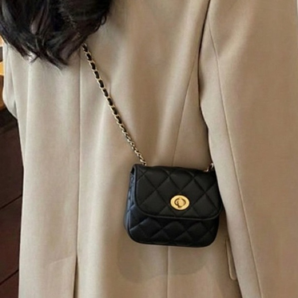 Crossbody Belt Chain Vegan Bag